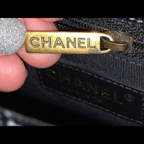 ❌SOLD❌💯Authentic Chanel Boy Bag Old Medium - Picture 8 of 14